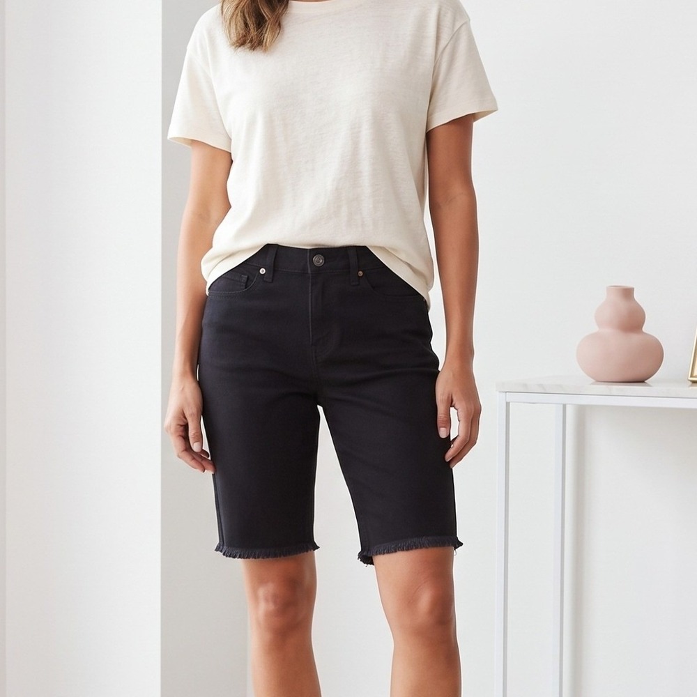 Wild Fable Bermuda Bike Shorts Womens 00 Black Denim High Rise Frayed Hem NWT